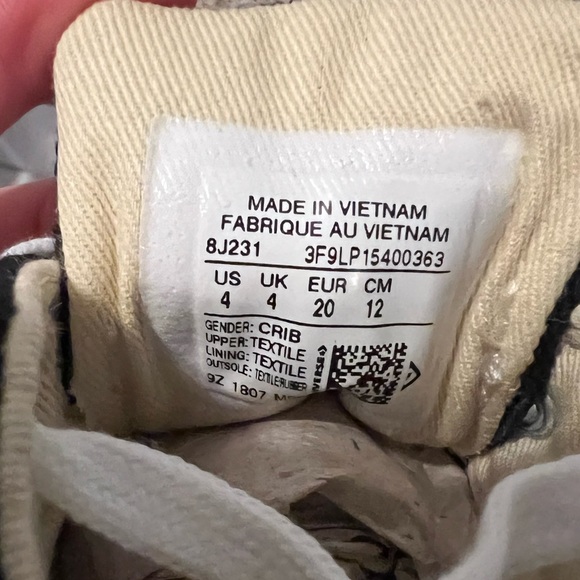 BABY CONVERSE - Picture 3 of 5